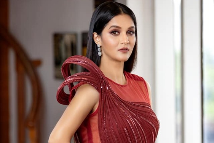 ইভ্যালি আমার সঙ্গেও প্রতারণা করেছে : মিথিলা - the Bengali Times