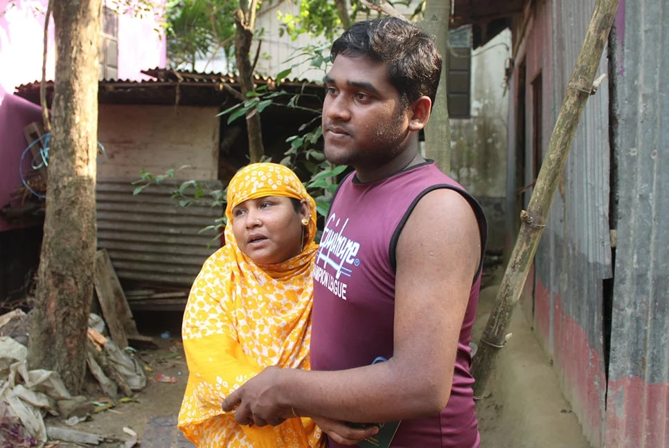 লিবিয়ায় গিয়ে মাফিয়াদের থেকে ছেলেকে উদ্ধার করলেন মা! - the Bengali Times