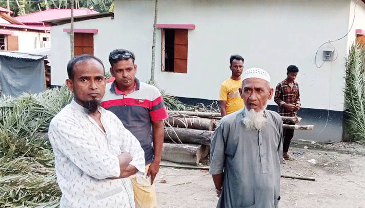 এবার তরুণীসহ ধরা খেলেন সেই যুবলীগ নেতা