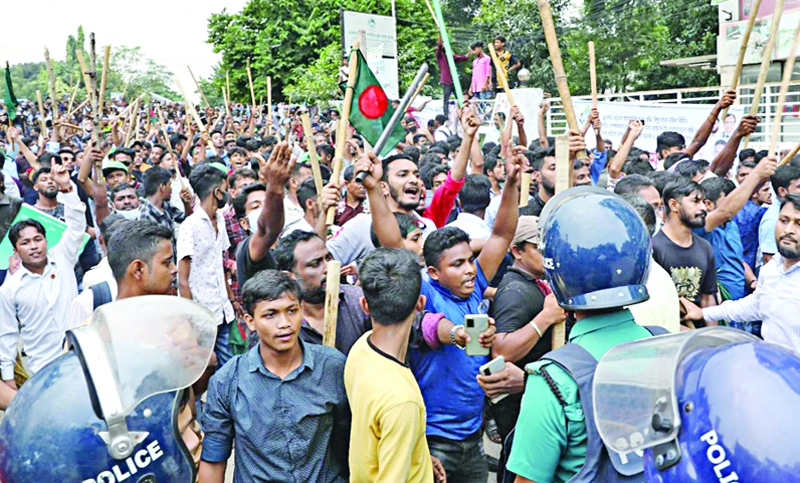 আওয়ামী লীগের কর্মীরাই পিটুনি বেশি খেয়েছে