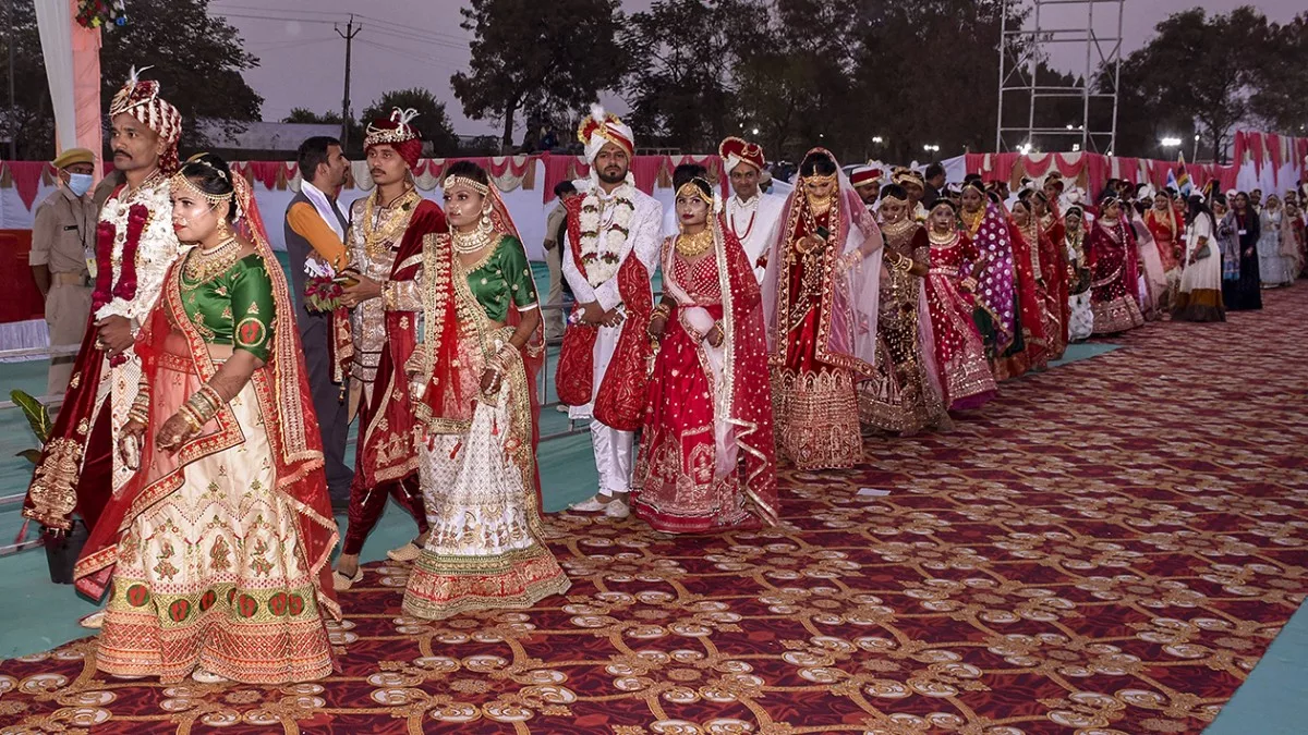 গণবিয়েতে প্রেগনেন্সি টেস্ট, রিপোর্ট পজিটিভ আসায় বিয়ে ভাঙল ৫ তরুণীর