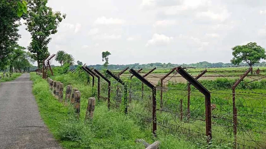 টাকার বিনিময়ে ভারতে আশ্রয় নিচ্ছেন ‘প্রভাবশালীরা’, বদলাচ্ছেন পরিচয়