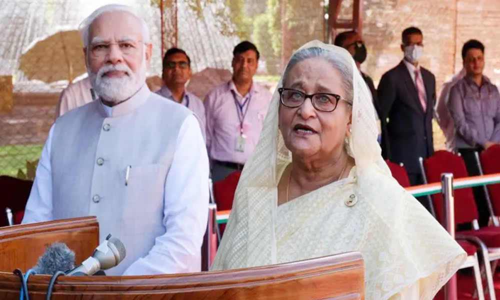 যেসব কারণে শেখ হাসিনা এখন ভারতের জন্য ‘বিষফোঁড়া’