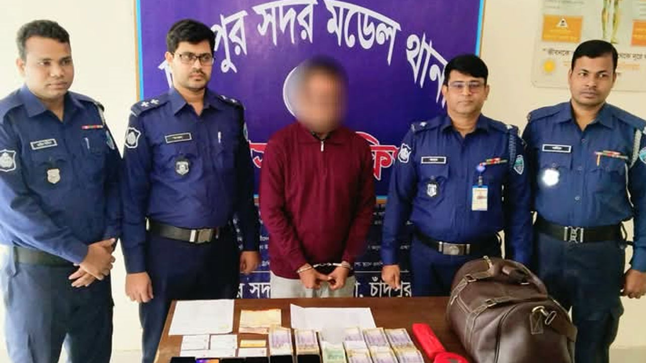 'যুগ্ম সচিব ফোন করলেন ব্যাংক ম্যানেজারকে, বললেন স্ত্রী গহনা কিনবে'