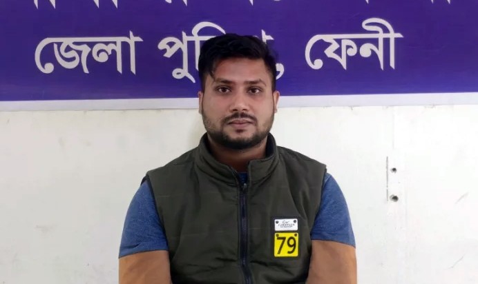 গৃহবধূর অজান্তেই অর্ধনগ্ন ভিডিও ধারণ ও একাধিকবার ধর্ষণ, ফাঁসের ভয় দেখিয়ে অর্ধকোটি টাকা আদায়!